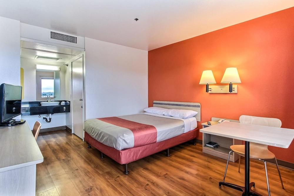 Motel 6-Salinas, Ca - South - Monterey Area Екстер'єр фото
